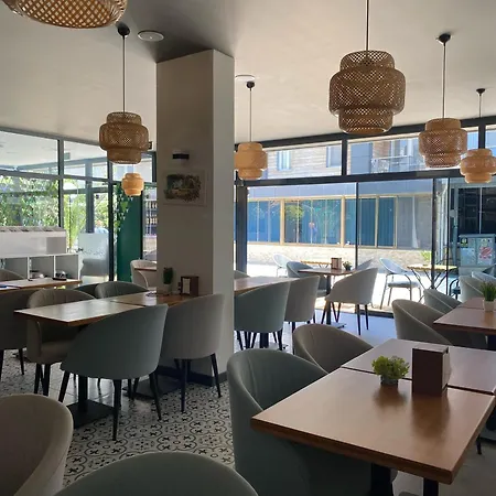Rodis Hotel 3*